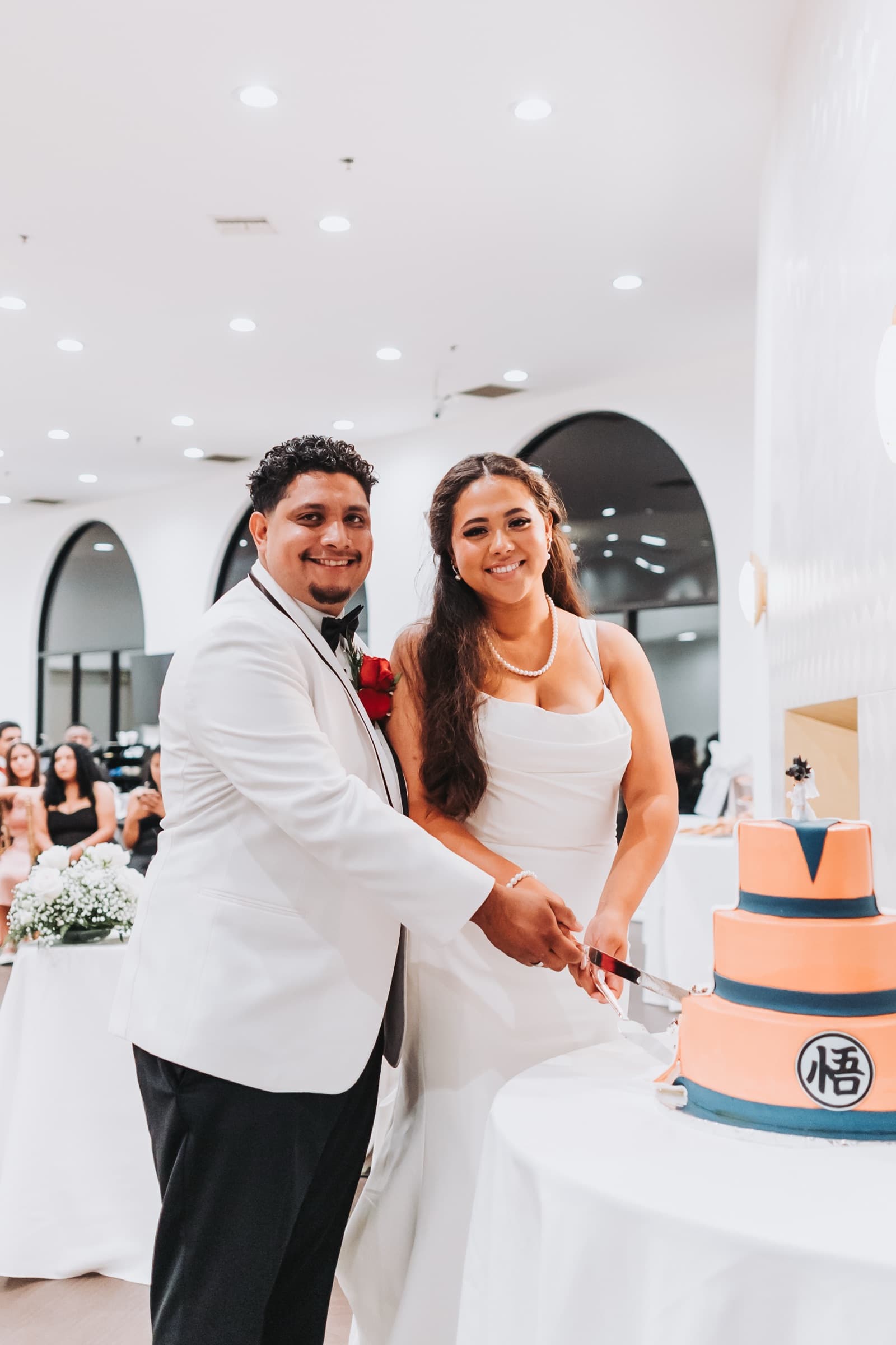Bella, wedding photographed by VowDeLune in Los Angeles, frame 31