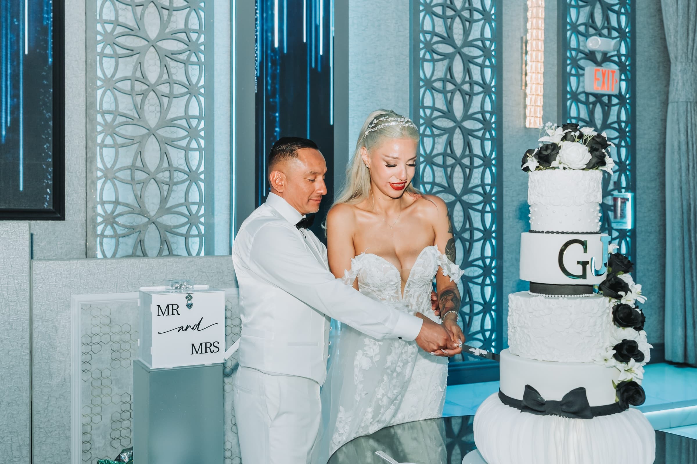 The Cholo Wedding, wedding photographed by VowDeLune in Los Angeles, frame 30