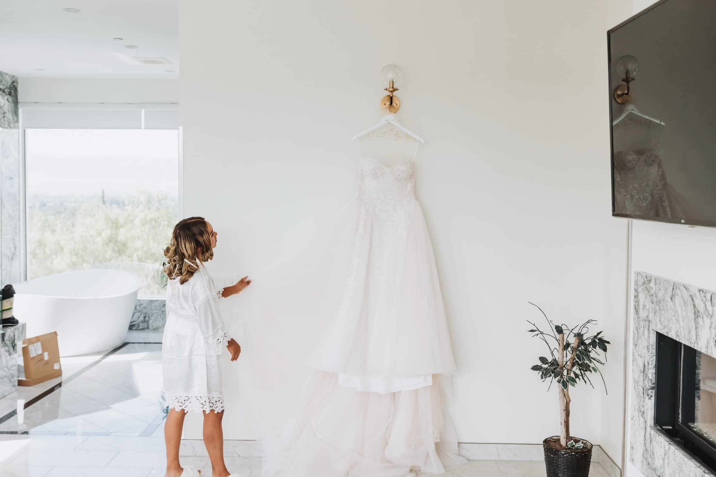 Stevey, wedding photographed by VowDeLune in Los Angeles, frame 5