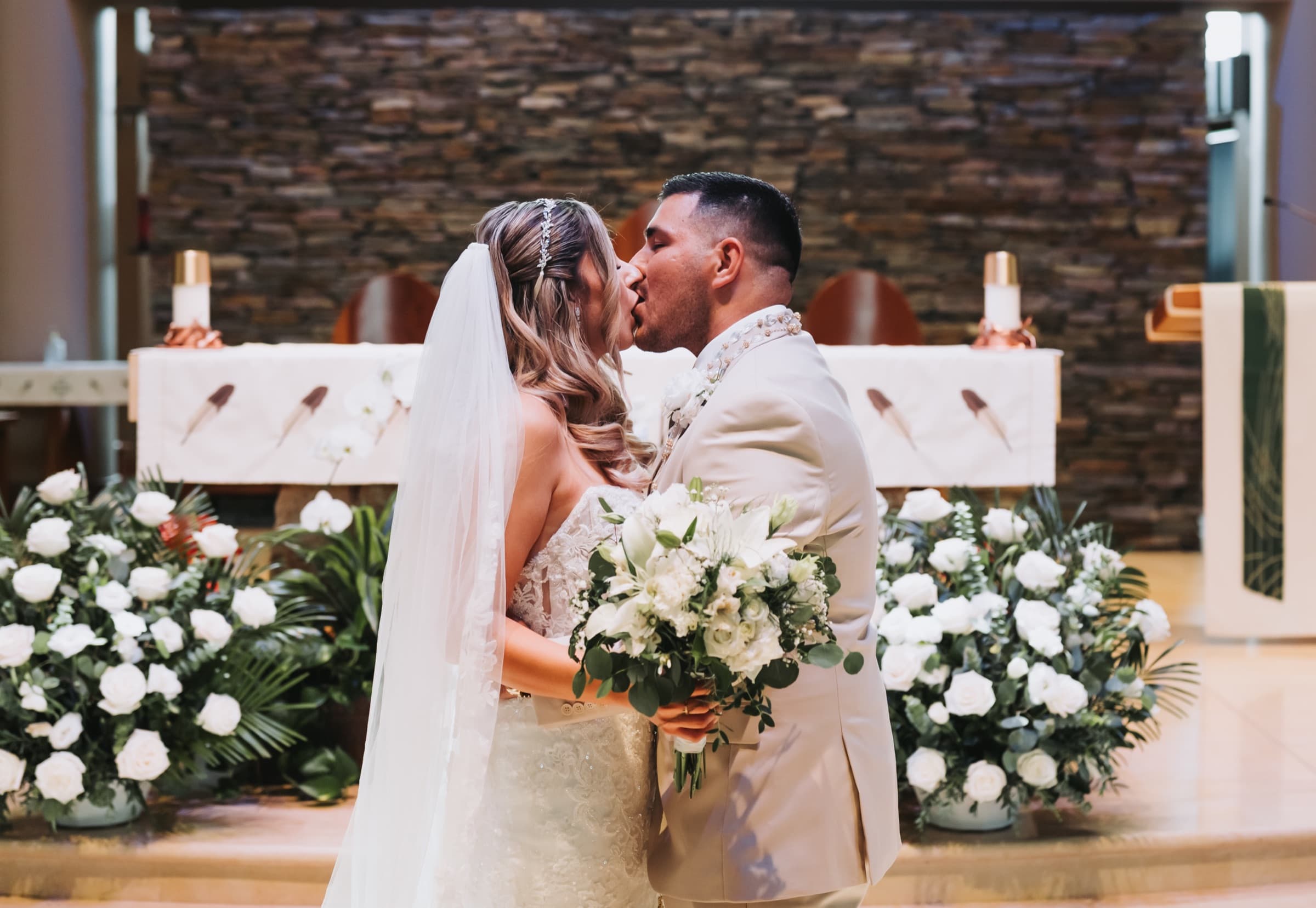 A Bridgeport Wedding, wedding photographed by VowDeLune in Los Angeles, frame 4