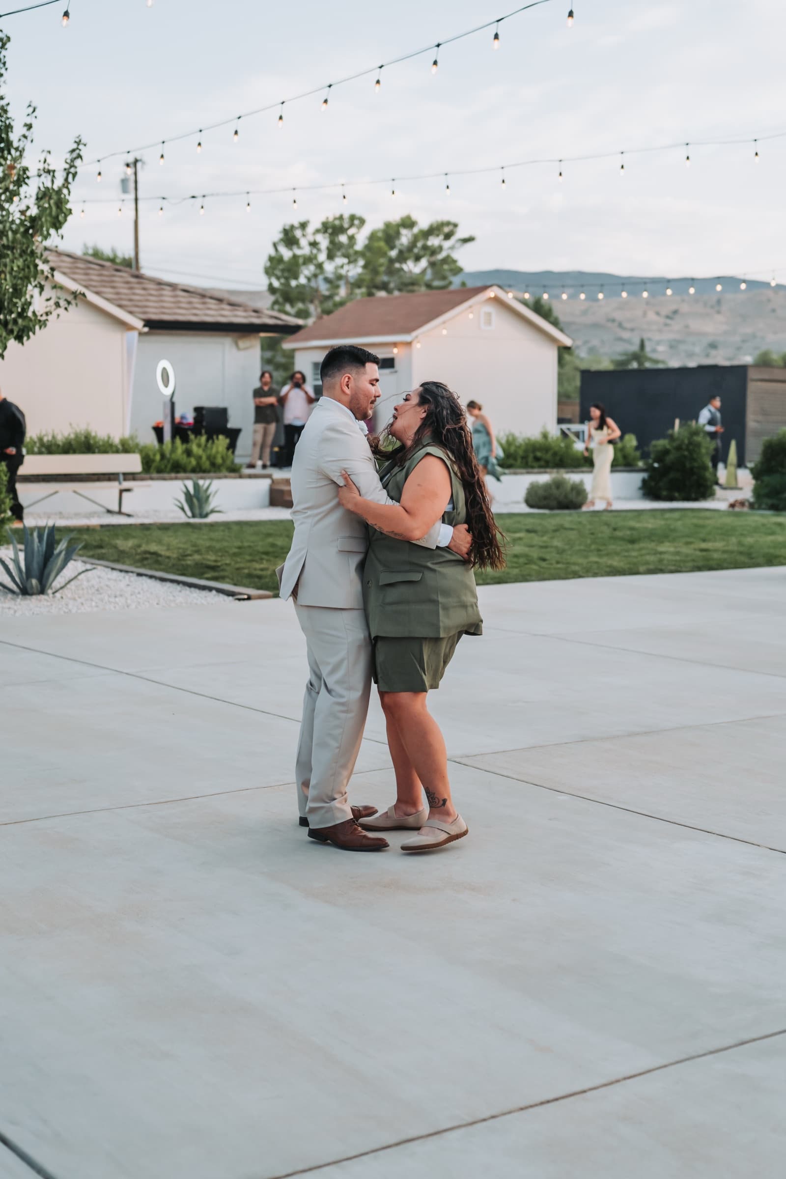 A Bridgeport Wedding, wedding photographed by VowDeLune in Los Angeles, frame 23