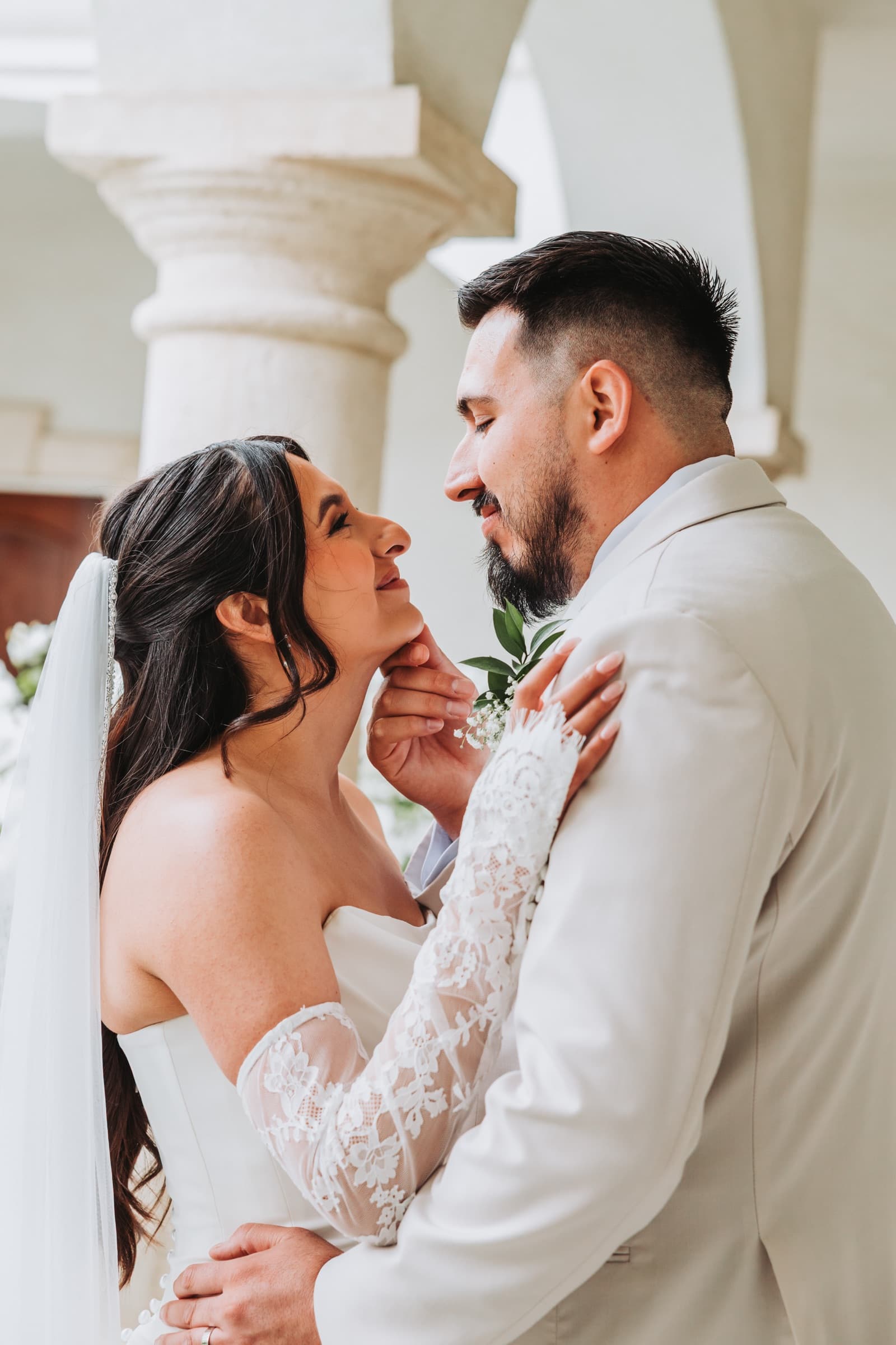 Valeria & Roberto, wedding photographed by VowDeLune in Los Angeles, frame 24