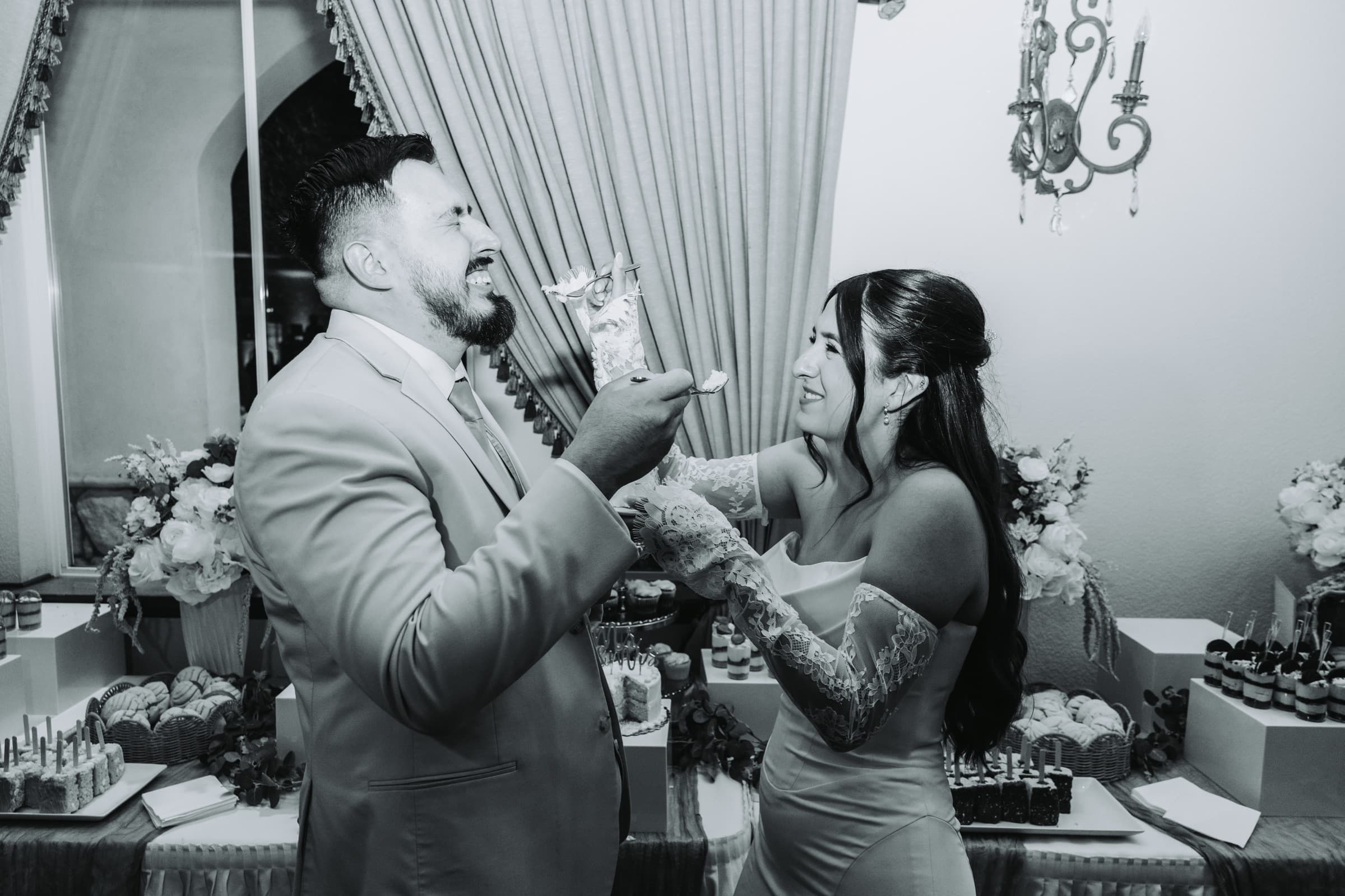 Valeria & Roberto, wedding photographed by VowDeLune in Los Angeles, frame 30